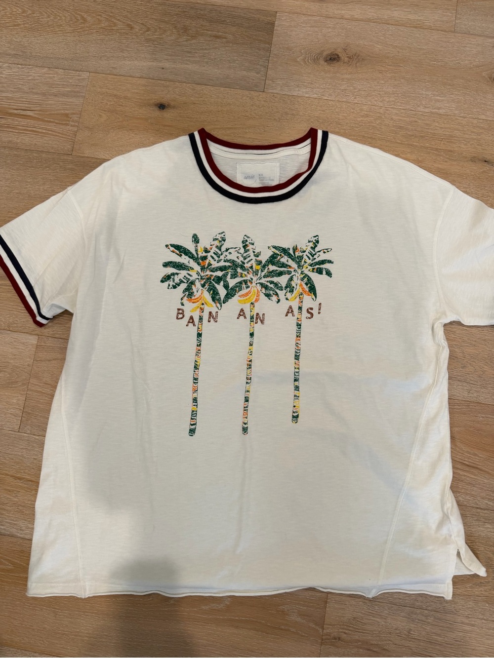 Aerie boyfriend tee bananas M